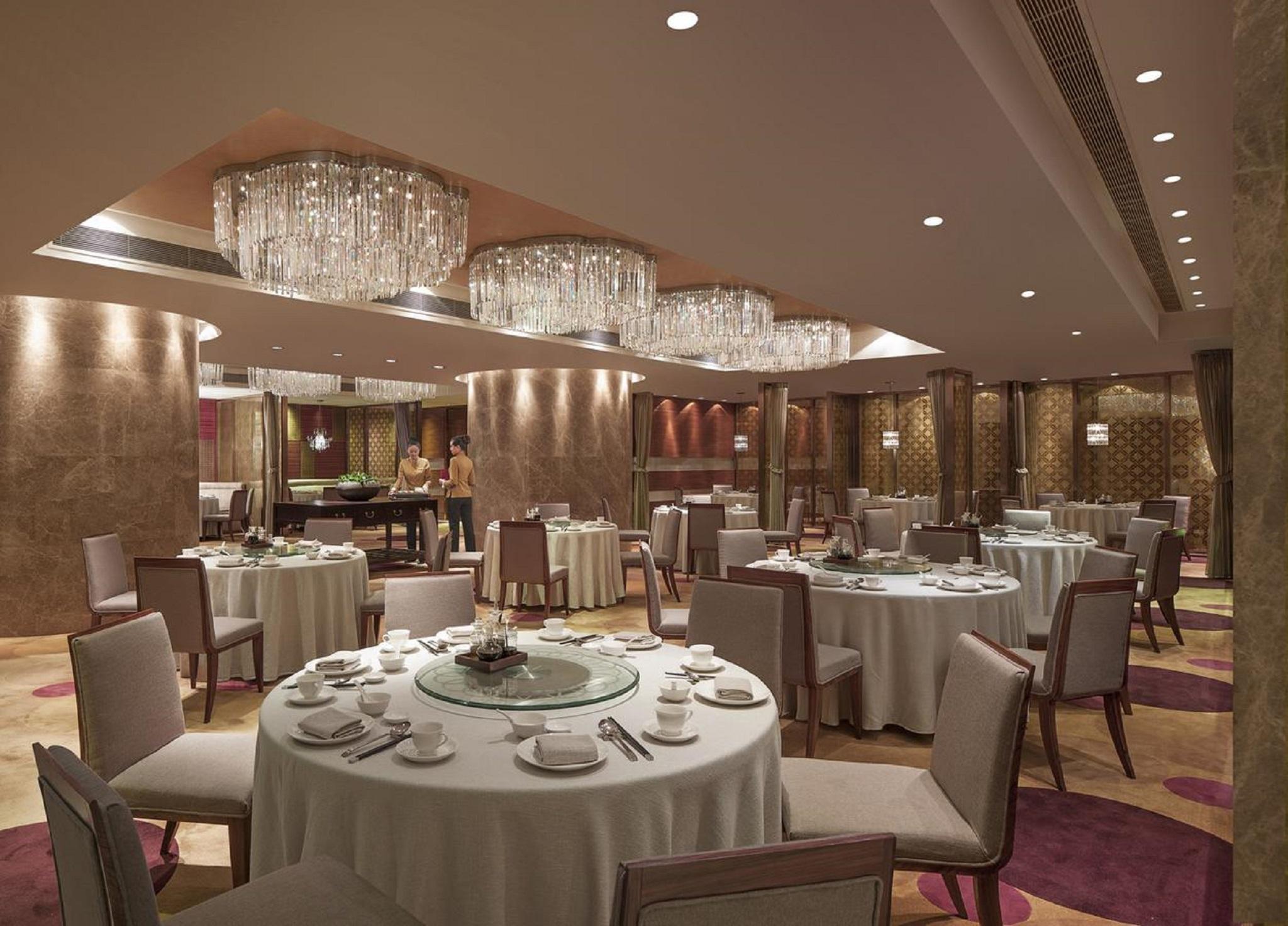 New World Dalian Hotel Exterior photo