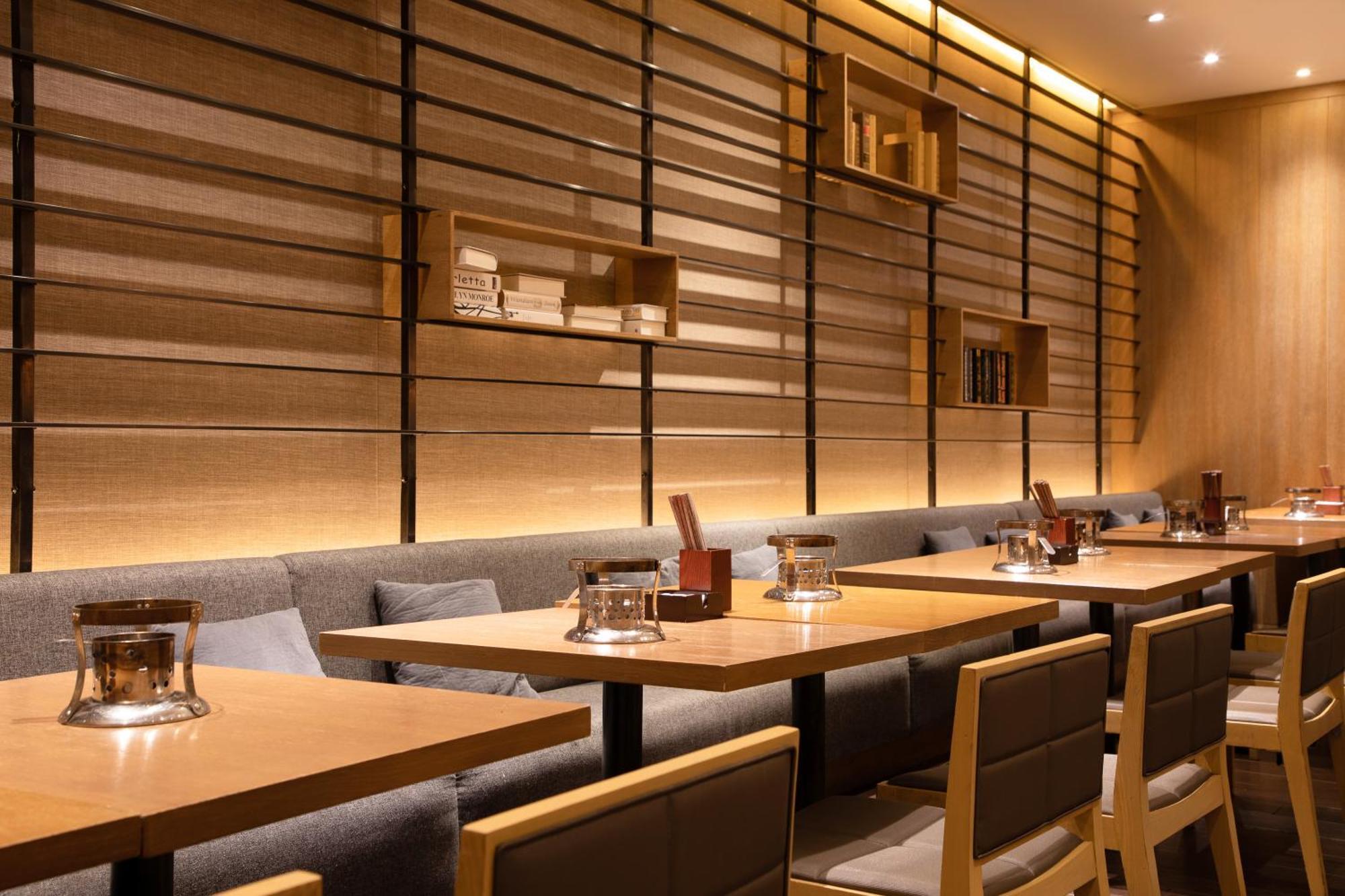 New World Dalian Hotel Exterior photo