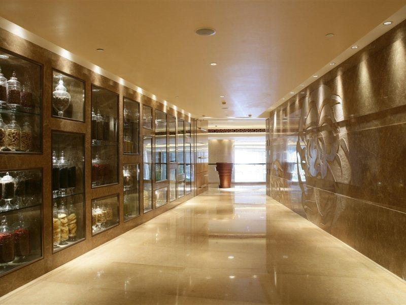 New World Dalian Hotel Exterior photo