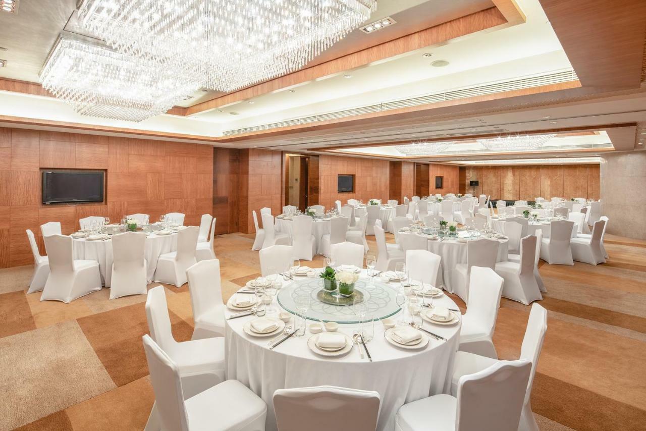 New World Dalian Hotel Exterior photo