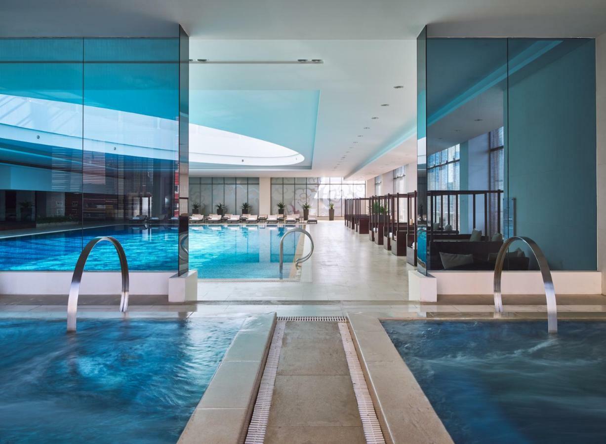 New World Dalian Hotel Exterior photo