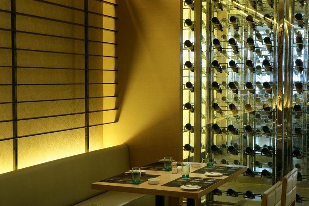 New World Dalian Hotel Exterior photo